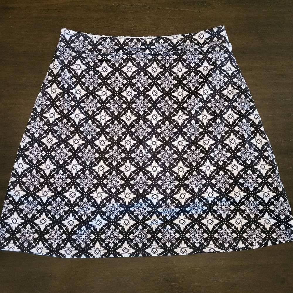Ladies golf skirt size xs worn once